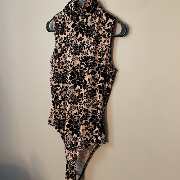 Lulus Bodysuit - Picture 2 of 2